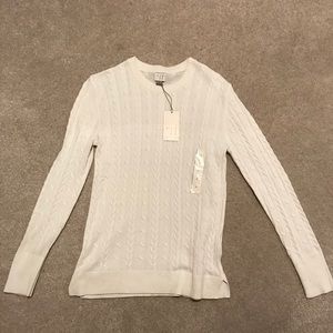 Light weight sweater